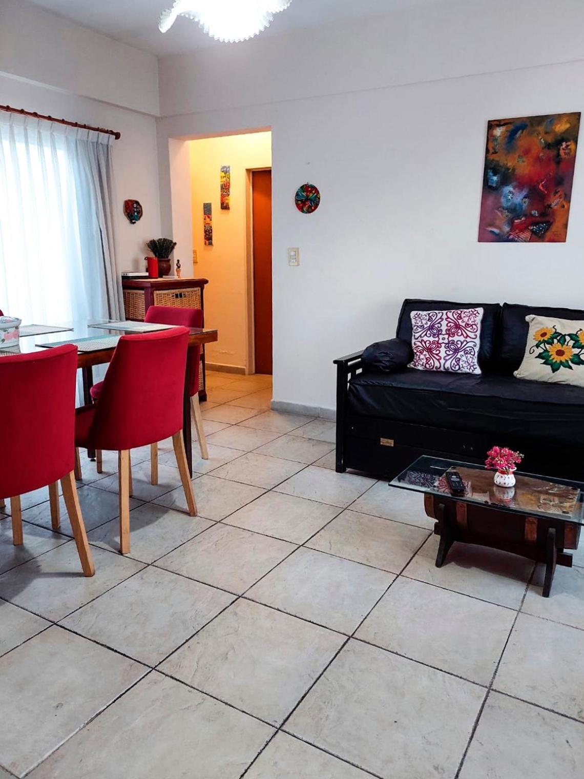 Departamento 6 Con Cochera A 4 Cuadras Subte H * Ciudad Autónoma de Buenos Aires