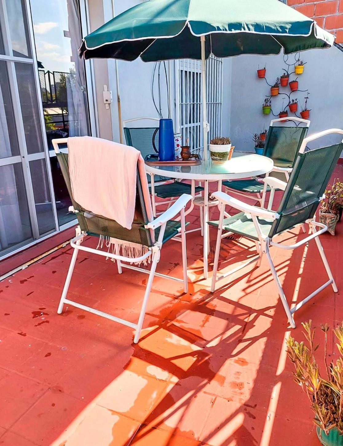 Departamento 6 Con Cochera A 4 Cuadras Subte H Appartement